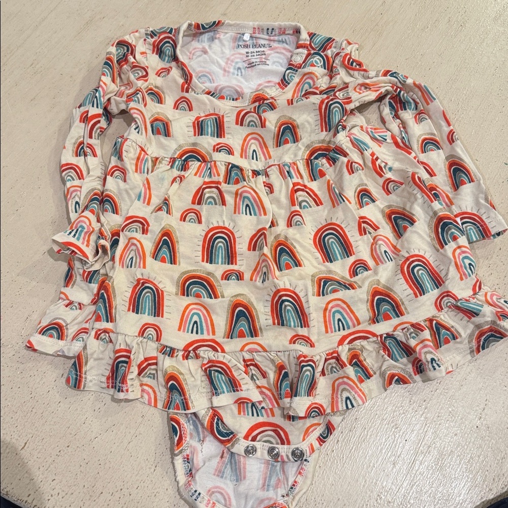 GUC play condition POSH PEANUT Kids Long Sleeve rainbow romper 18-24 mth cute🩷